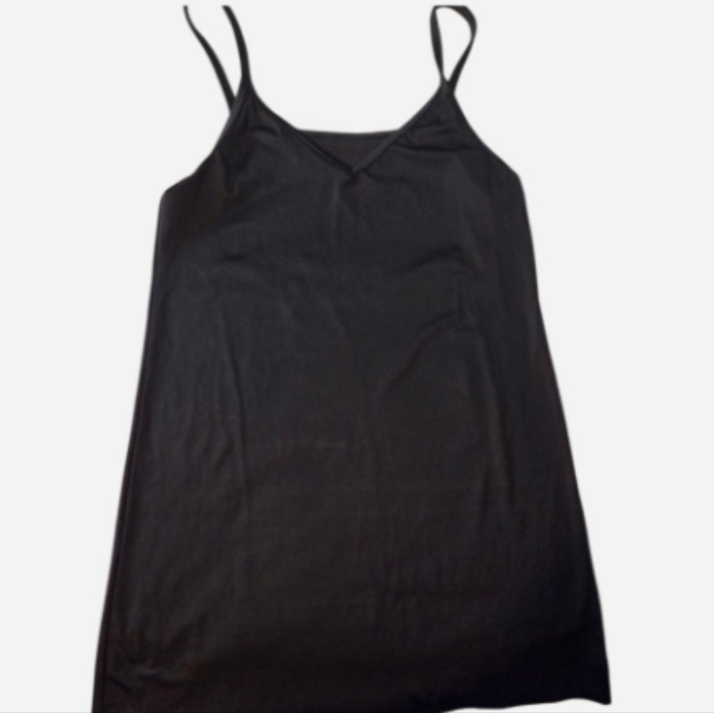 Vanity Fair Womens Classic Slip. Size  38 / 18